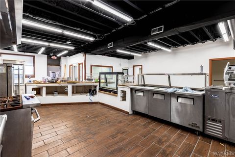 Tiny photo for 2425 Hyde Park Boulevard, Niagara Falls, NY 14305 (MLS # B1674401)