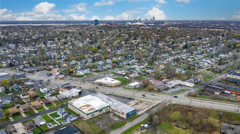 Tiny photo for 2425 Hyde Park Boulevard, Niagara Falls, NY 14305 (MLS # B1674401)