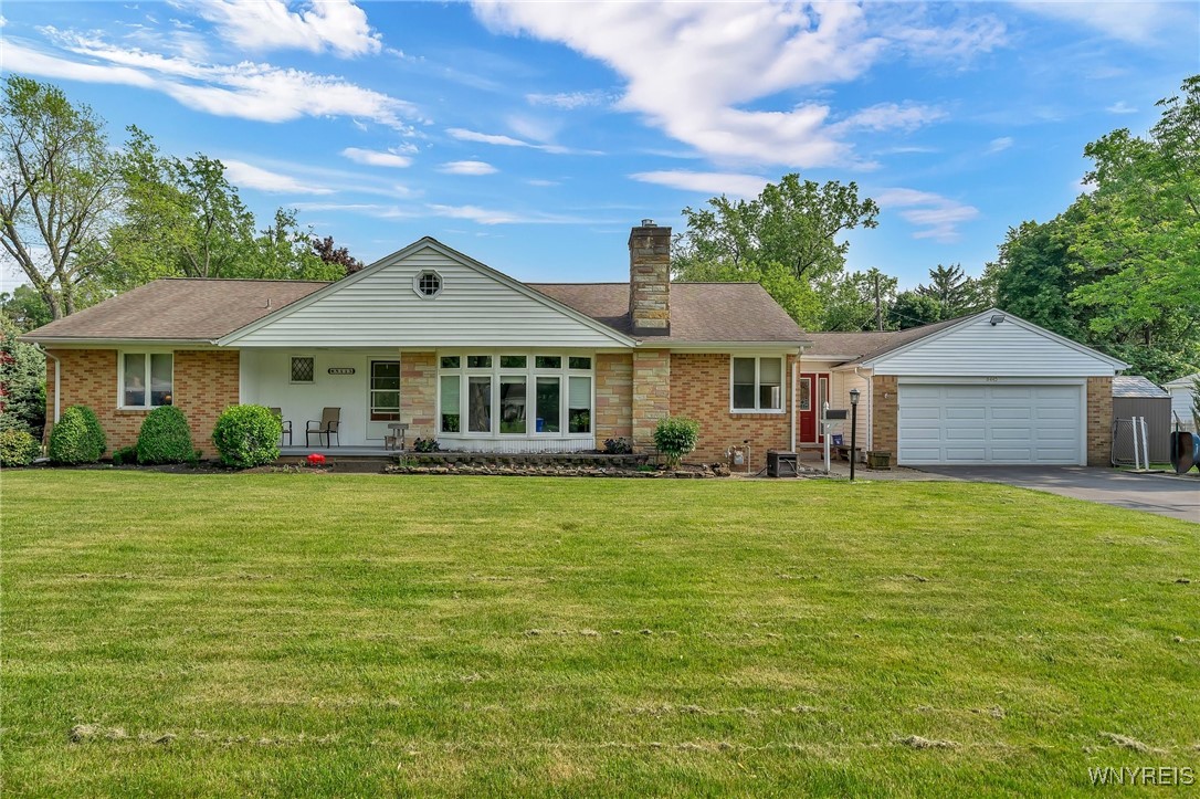 8445 Ericson Drive, Clarence, New York image 1