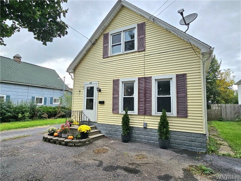 Homes For Sale - 124 7th Avenue<br/> North Tonawanda, NY 14120