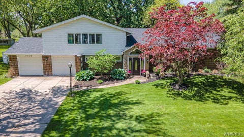 Homes For Sale - 5326 Willow Lake Drive<br/> Clarence, NY 14031