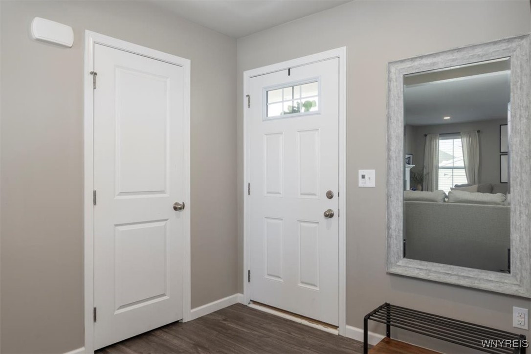 35 Jordy Court, Hamburg, New York image 2