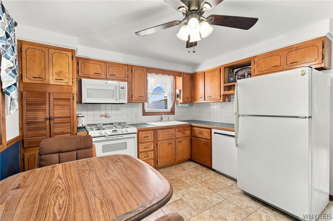 242 Seneca Place