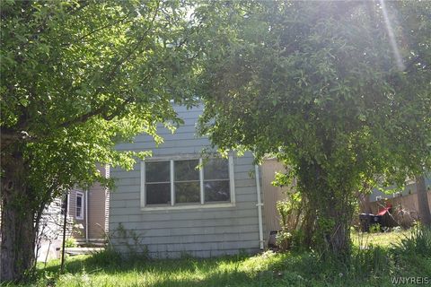 Photo of 68 Pleasant Avenue, Lancaster, NY 14086 (MLS # B1683549)