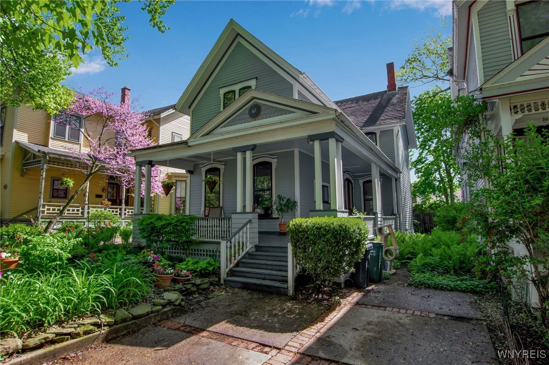 41 Irving Place, Buffalo, New York image 1