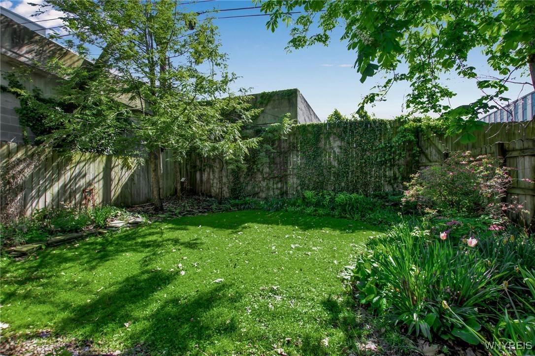 41 Irving Place, Buffalo, New York image 36