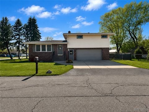 Homes For Sale - 1626 S Bend Lane<br/> Hamburg, NY 14085