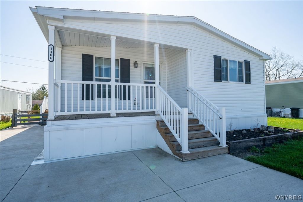 Photo of 1406 East Drive, Alden, NY 14004 (MLS # B1677502)
