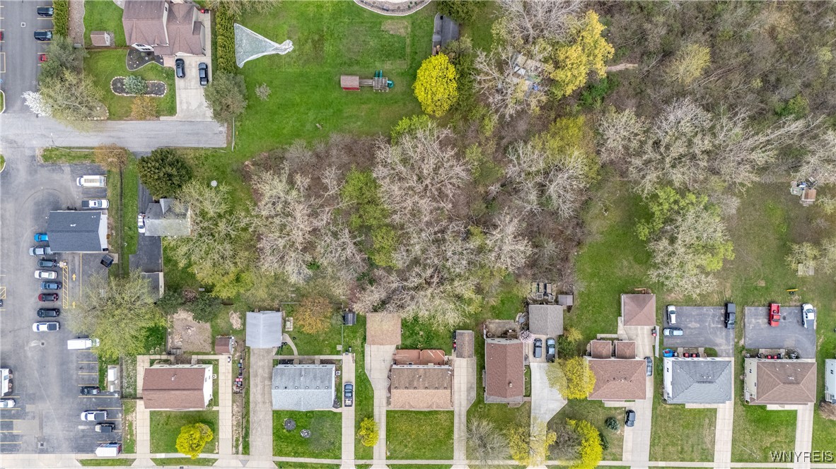 Monroe Avenue, Lancaster, New York image 9