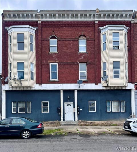 Photo of 310 Hampshire Street, Buffalo, NY 14213 (MLS # B1700773)