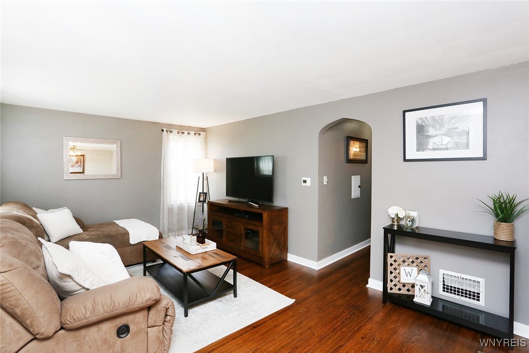 288 Woodland Drive, Tonawanda, New York image 3