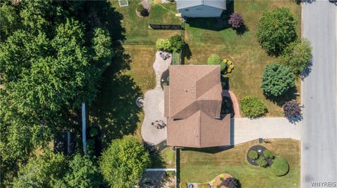 Tiny photo for 5225 Fox Trace TRCE, Clarence, NY 14221 (MLS # B1699903)