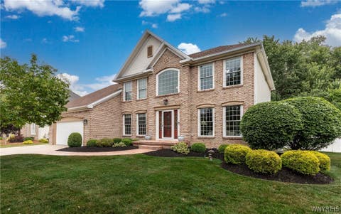 Photo of 5225 Fox Trace TRCE, Clarence, NY 14221 (MLS # B1699903)