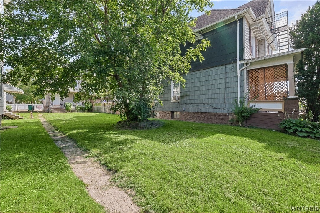 439 4th Street