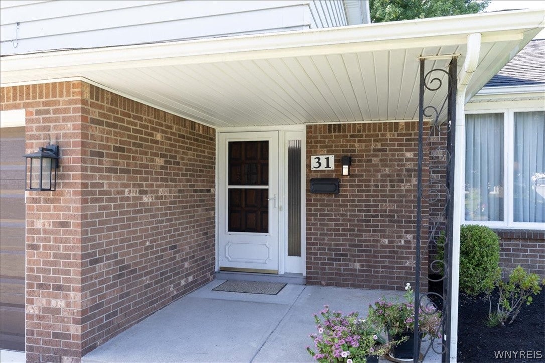 31 Lorna Lane