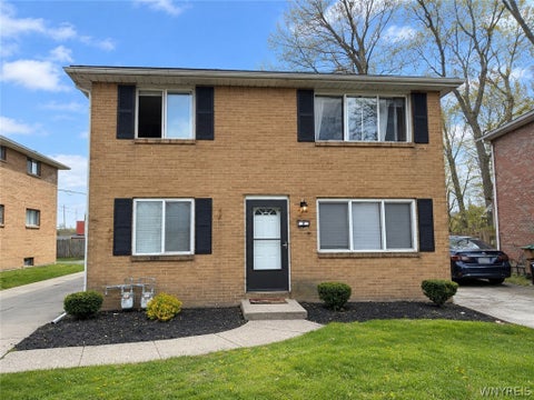 Photo of 9 Floreis Court #Upper, Cheektowaga, NY 14225 (MLS # B1716143)