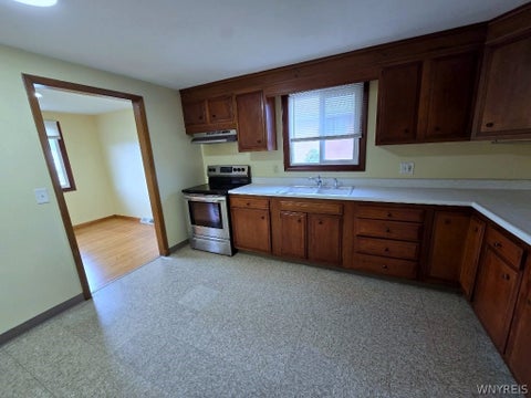 Tiny photo for 9 Floreis Court #Upper, Cheektowaga, NY 14225 (MLS # B1716143)