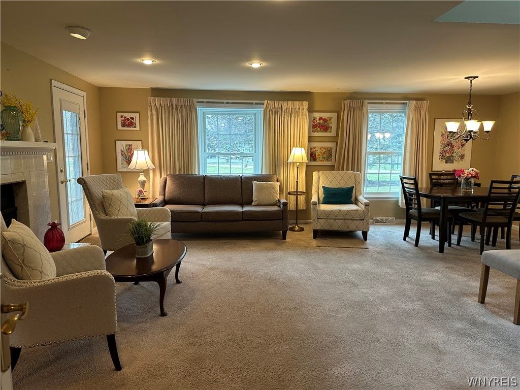 Photo of 25 Wellington Court, Amherst, NY 14221 (MLS # B1666659)