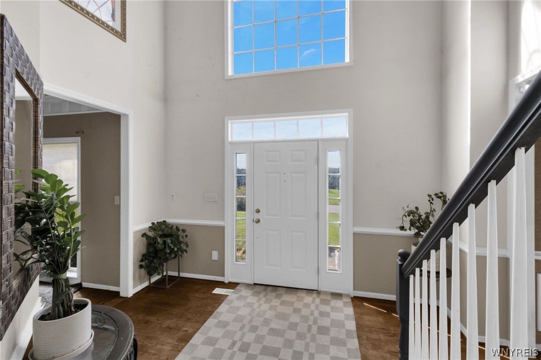 7256 Edgewater Circle