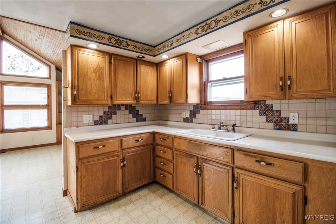 338 Mcnaughton Avenue, Cheektowaga, New York image 9