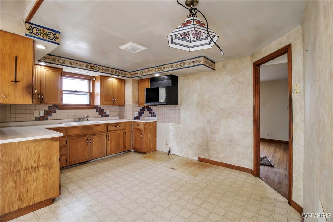 338 Mcnaughton Avenue, Cheektowaga, New York image 12