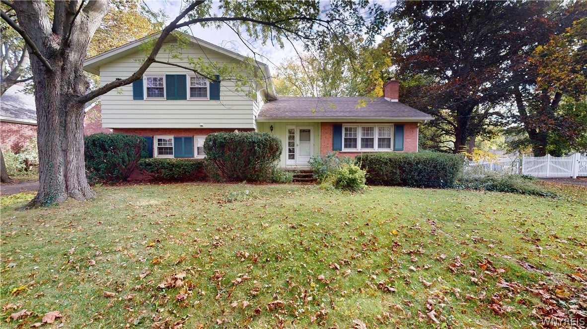 702 Ridge Road
