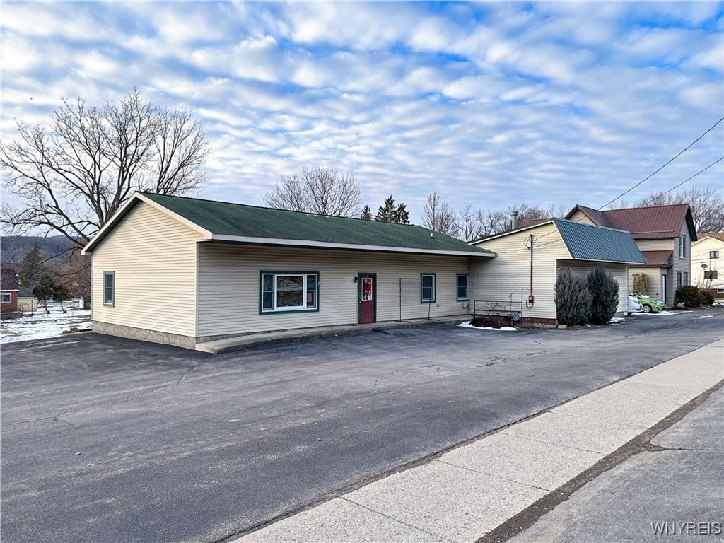Photo of 261 N Main Street, Warsaw, NY 14569 (MLS # B1660227)