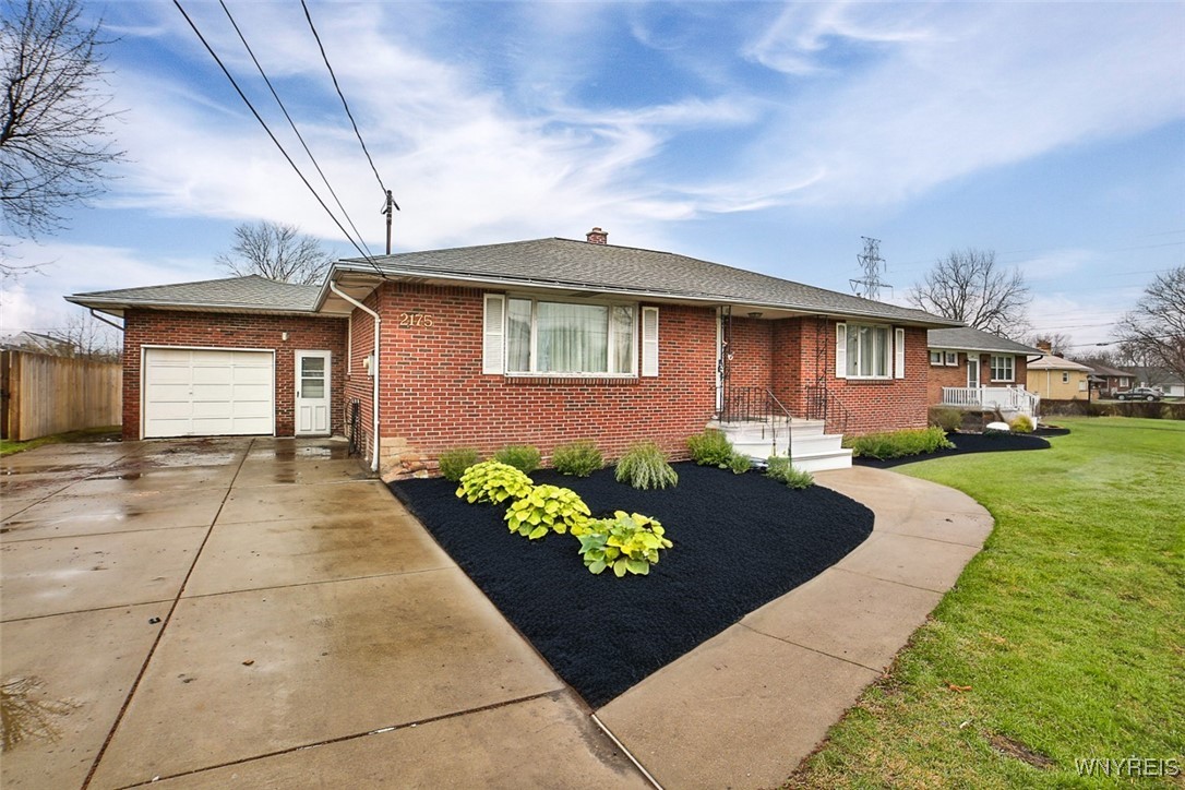 2175 Abbott Road, Lackawanna, New York image 1