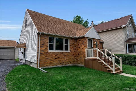 Tiny photo for 194 Tremaine Avenue, Tonawanda, NY 14217 (MLS # B1709015)