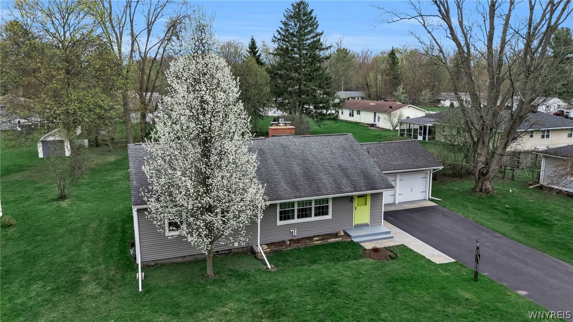 1049 Lawrence Avenue