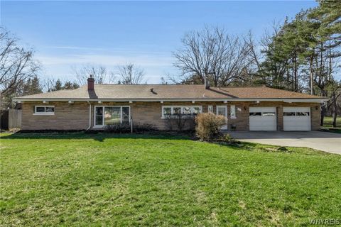 Homes For Sale - 79 Bielak Road<br/> Erie County, Orchard Park, NY 14127