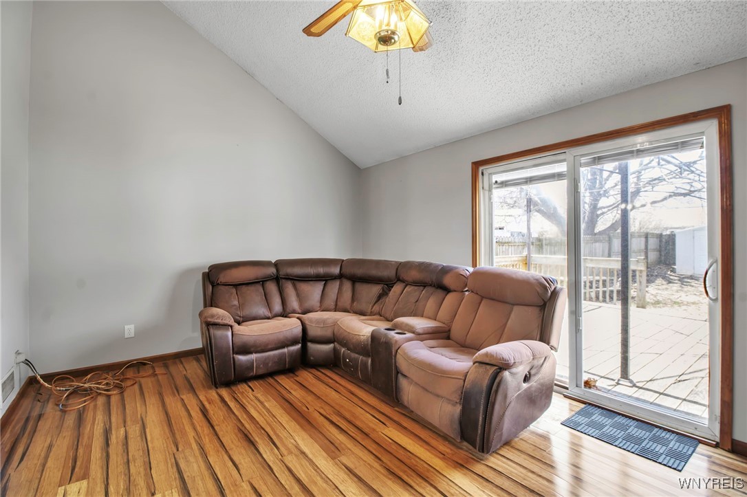 228 Pine Street, Buffalo, New York image 17