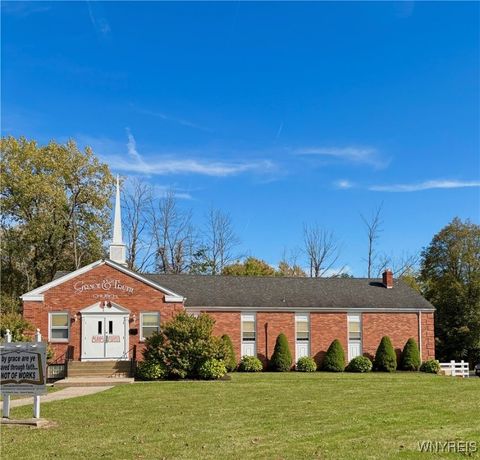 Photo of 271 Bucyrus Drive, Amherst, NY 14228 (MLS # B1645527) Photo of 271 Bucyrus Drive, Amherst, NY 14228 (MLS # B1645527)