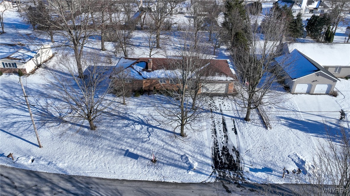 101 Cloverlane Drive, Elma, New York image 4