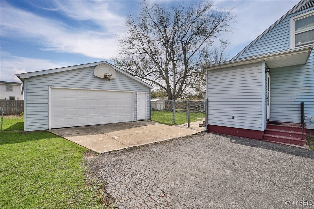 4959 Roseview Avenue, Hamburg, New York image 7