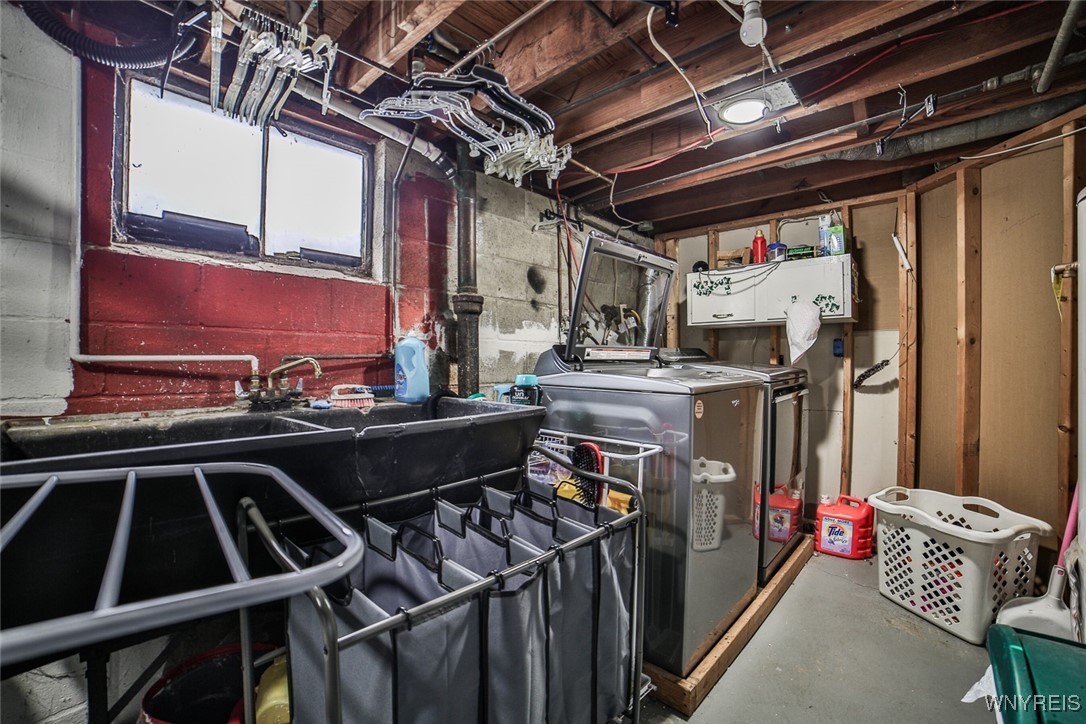 4959 Roseview Avenue, Hamburg, New York image 30