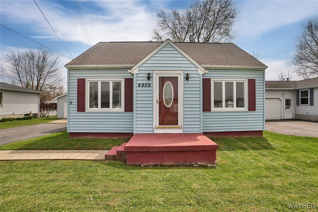 4959 Roseview Avenue, Hamburg, New York image 1
