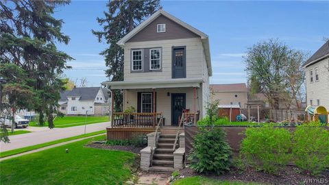 Photo of 33 Downing Street, Buffalo, NY 14220 (MLS # B1679033)