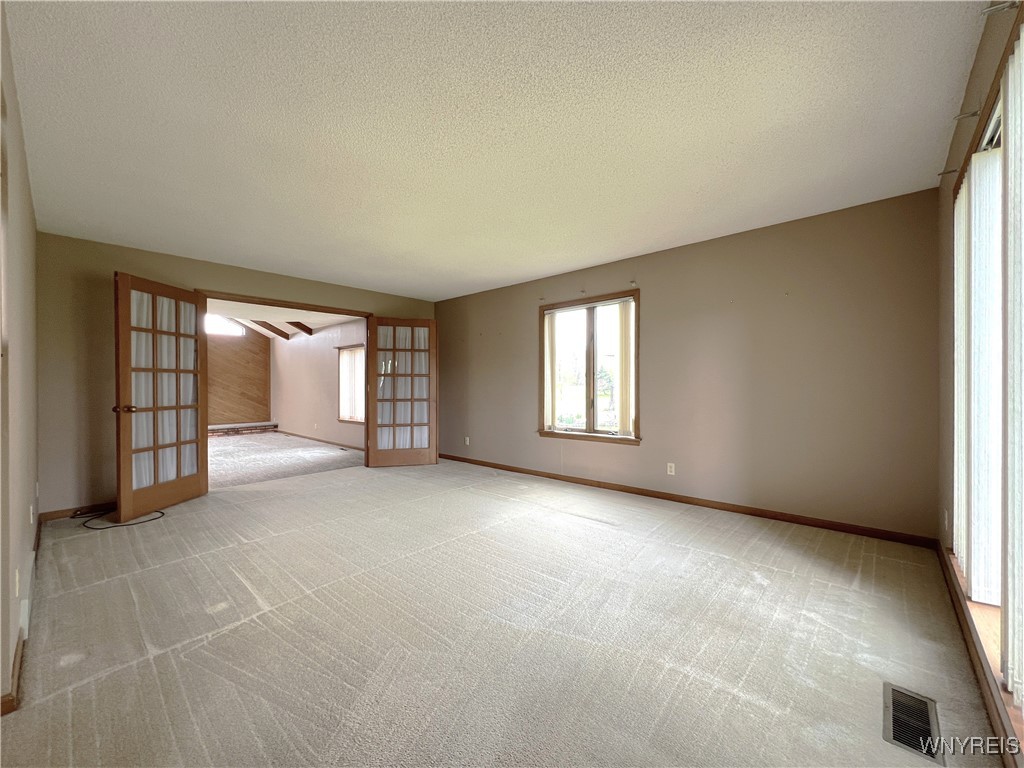 40 River Oaks Drive, Grand Island, New York image 4