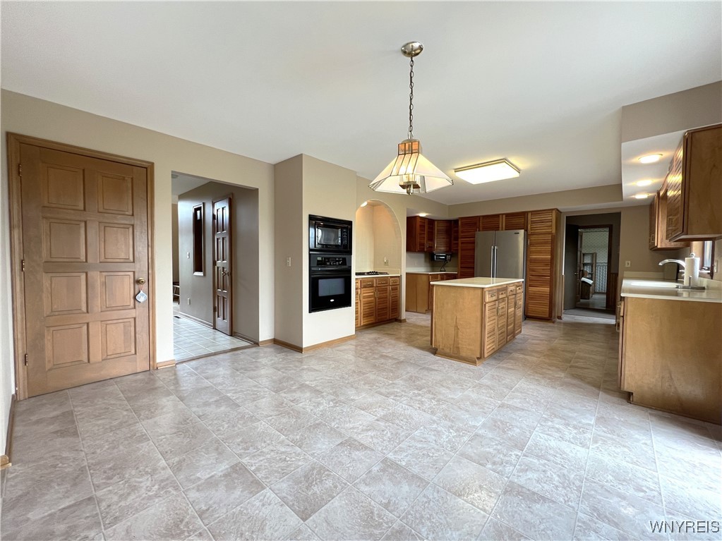 40 River Oaks Drive, Grand Island, New York image 10