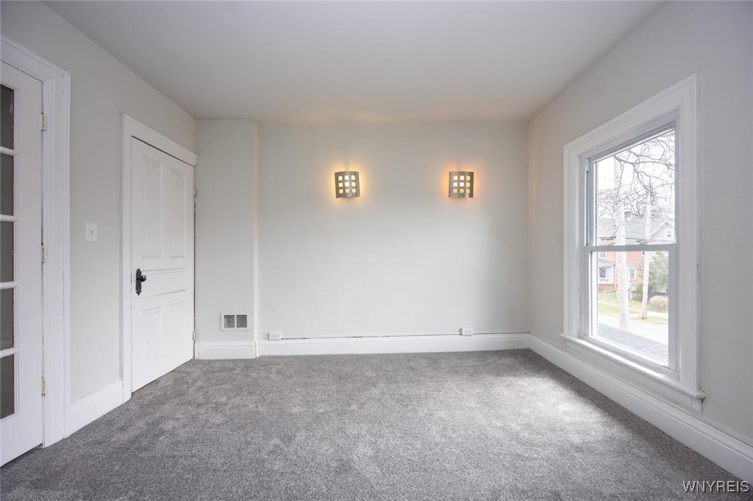 376 Tremont Street, North Tonawanda, New York image 24