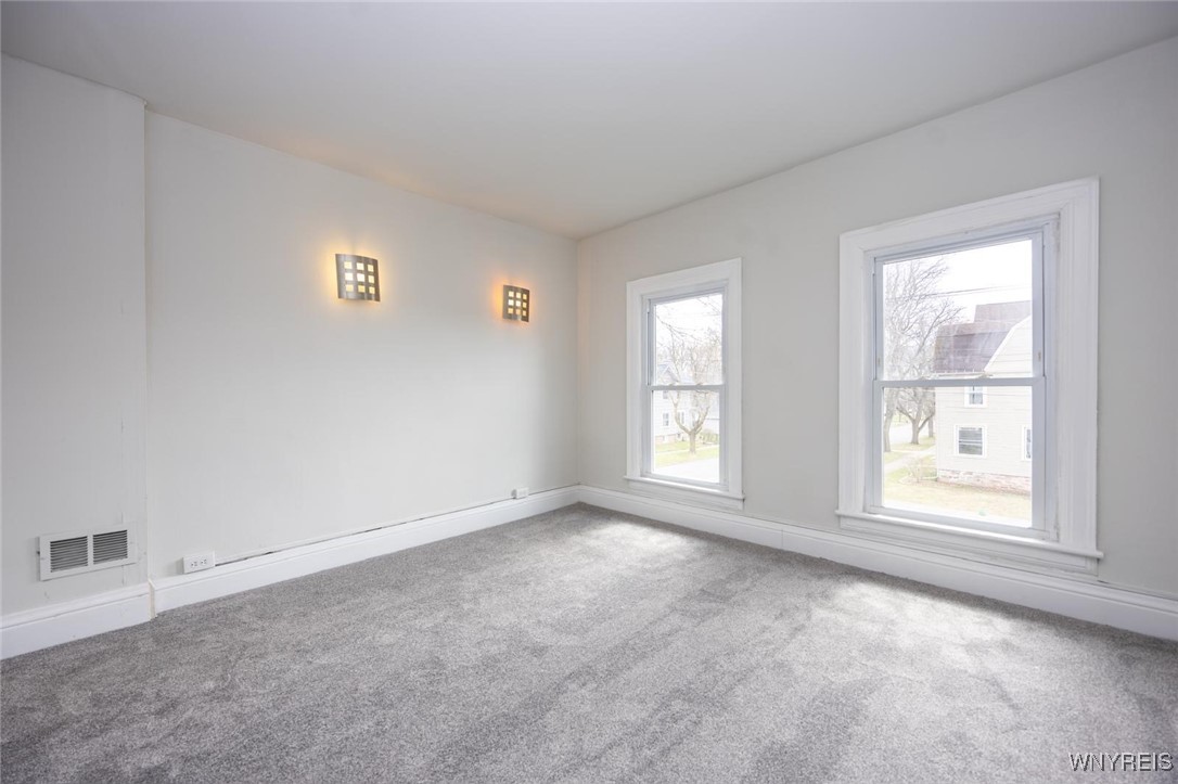 376 Tremont Street, North Tonawanda, New York image 22