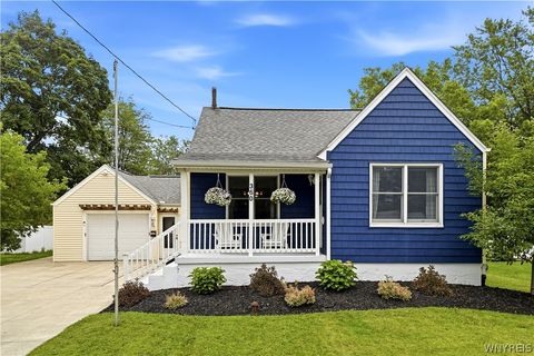 Photo of 360 Aurora Street, Lancaster, NY 14086 (MLS # B1696512)