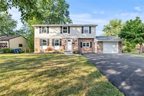 Photo of 125 Sudbury Lane, Amherst, NY 14221 (MLS # B1636525)