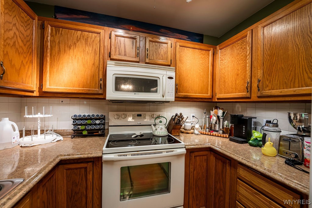 167 Chestnut Street, Wilson, New York image 5