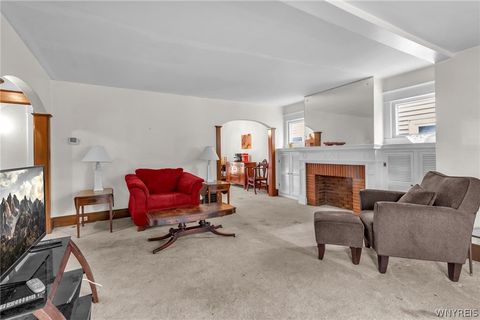 Tiny photo for 267 Warren Avenue, Tonawanda, NY 14217 (MLS # B1684695)