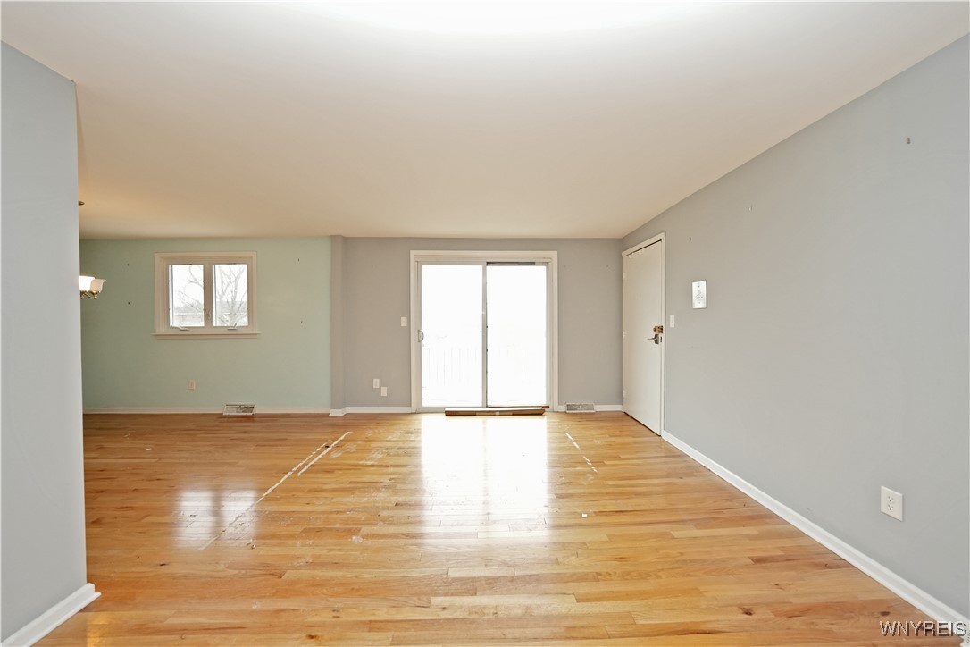 120 Old Lyme Drive #8, Amherst, New York image 4
