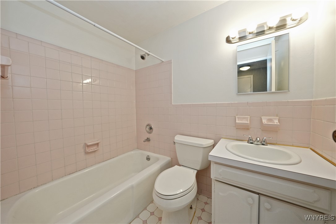 120 Old Lyme Drive #8, Amherst, New York image 14