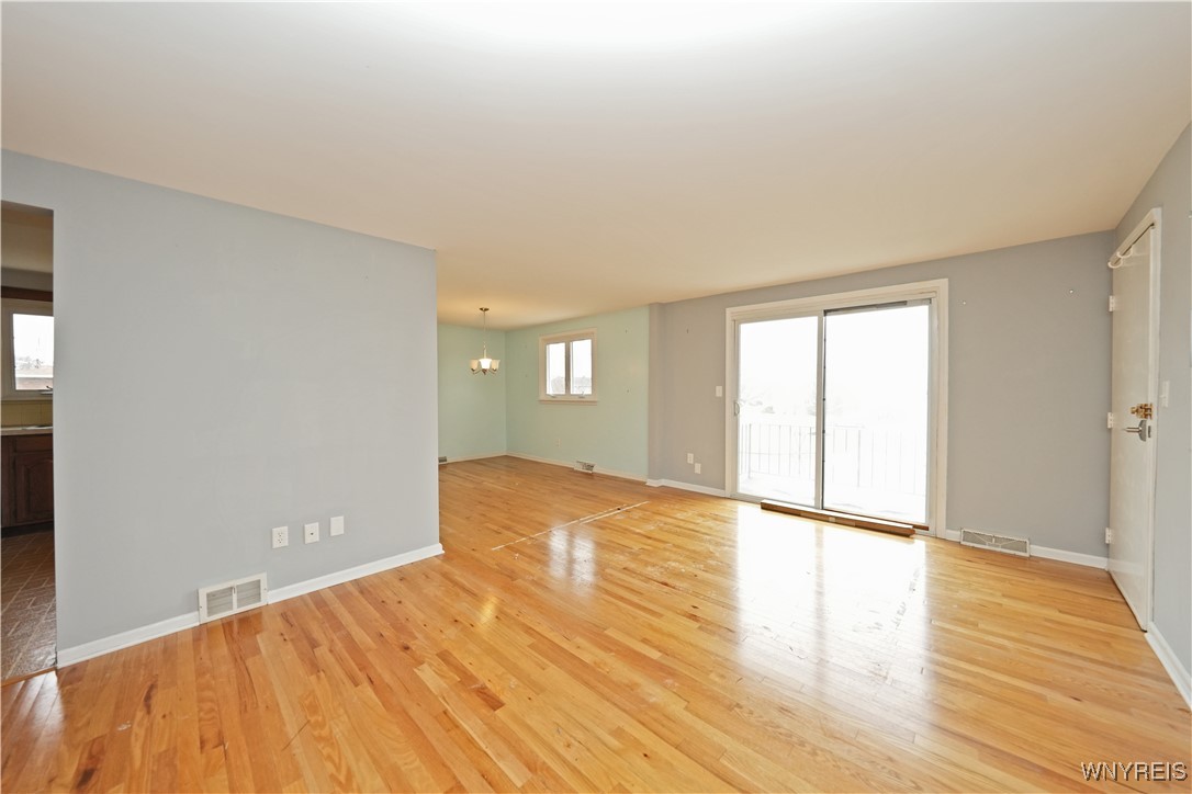 120 Old Lyme Drive #8, Amherst, New York image 3
