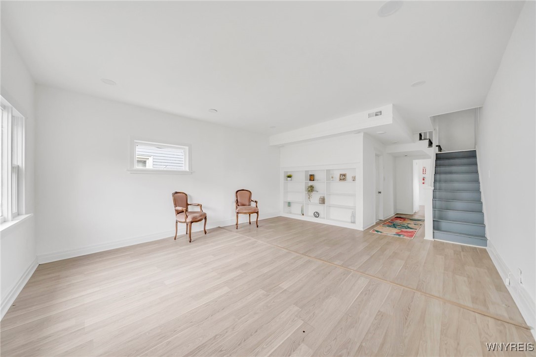 29 Alpine Place, Cheektowaga, New York image 3